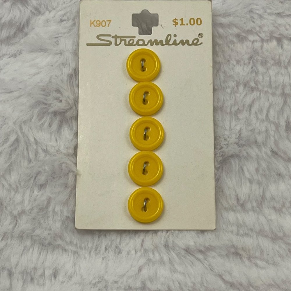Streamline, 1/2" Yellow Vintage Buttons, Set of 5